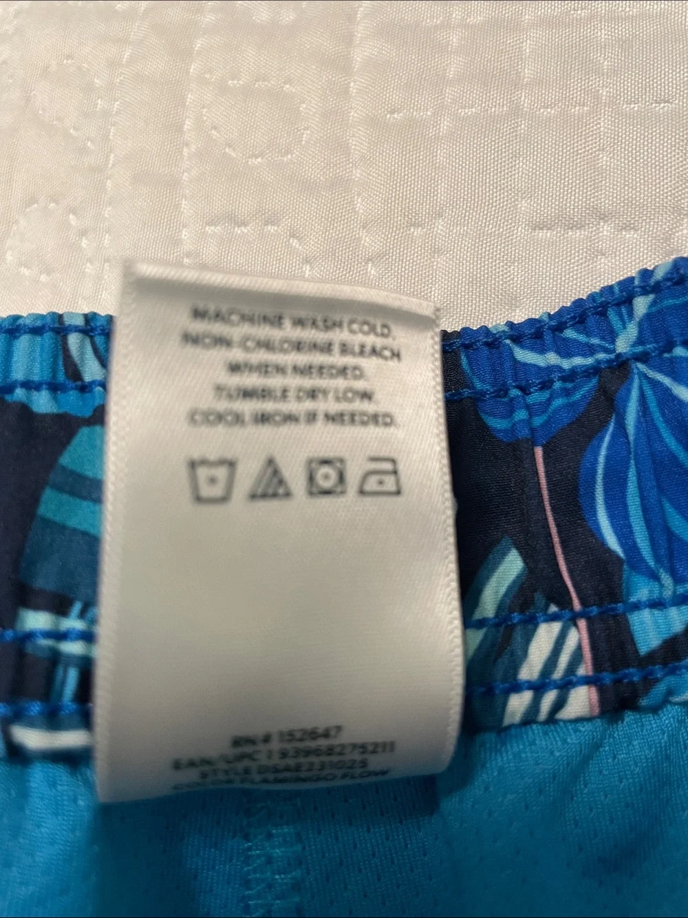 NWOT Member’s Mark Men’s Resort Swim Trunks Medium Tropical Flamingo Pattern